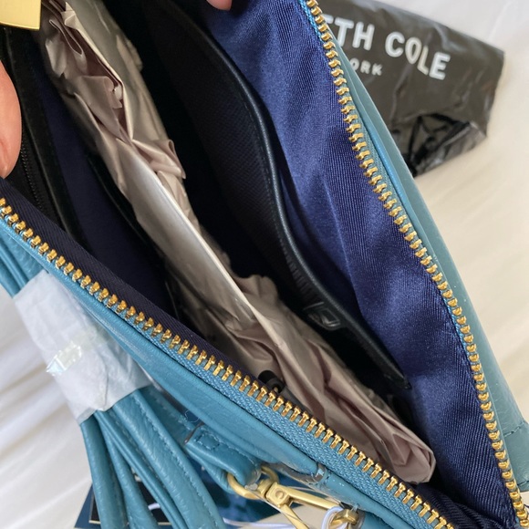 New Kenneth Cole New York Ludlow Crossbody Leather - Picture 15 of 15